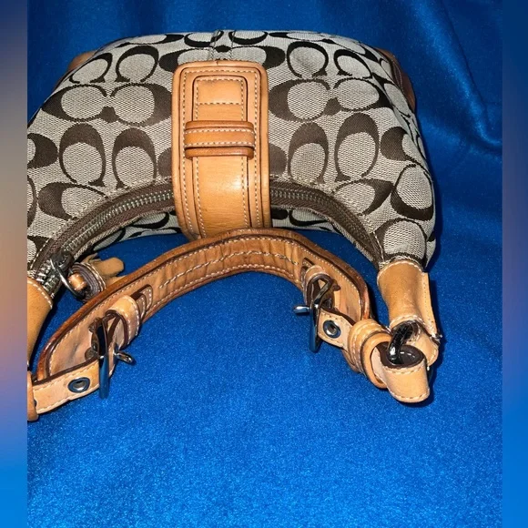 Coach Hampton Hobo Bag Y2K-era from 2004 - Picture 11 of 16